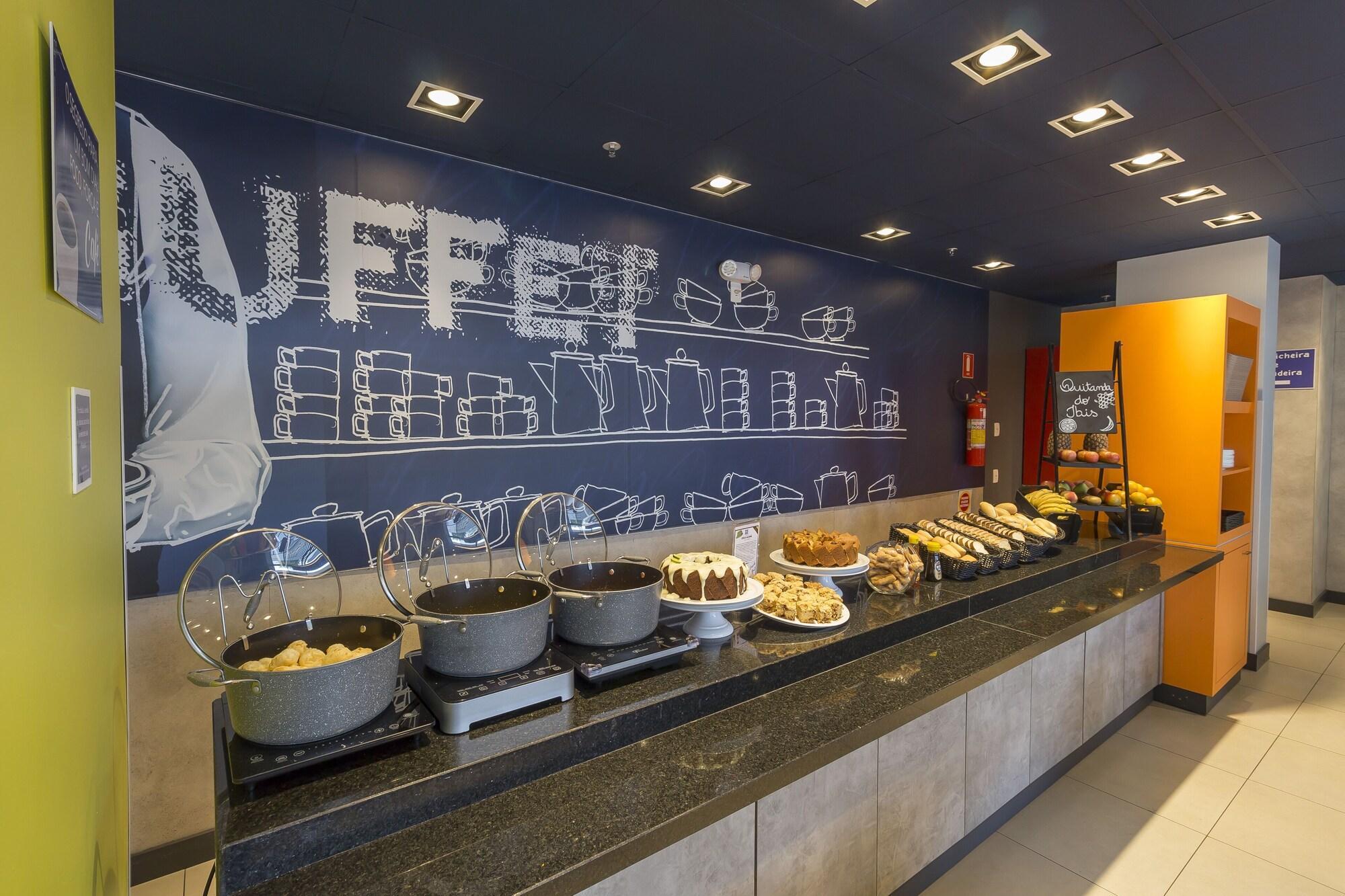 Ibis Budget Blumenau Kültér fotó